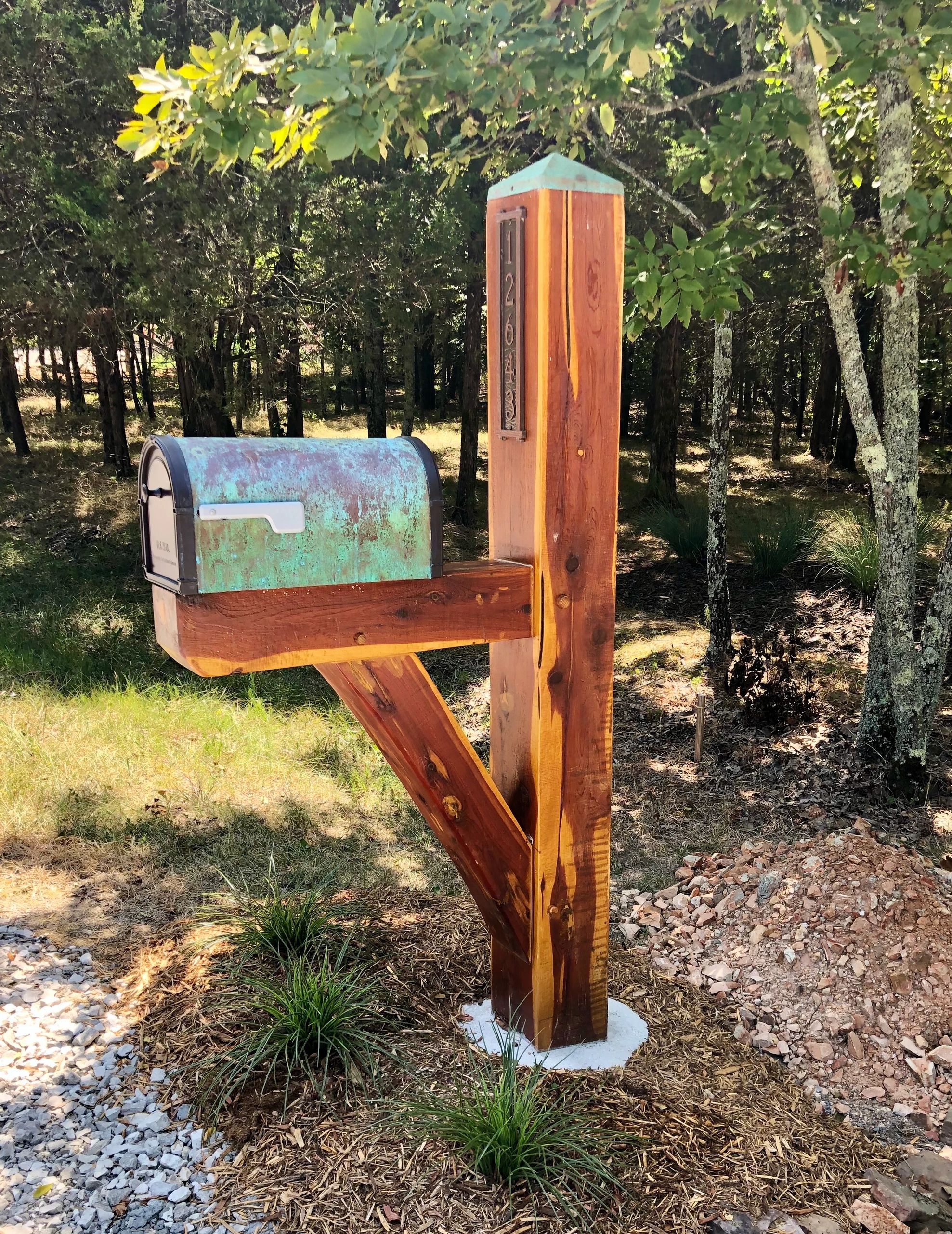 Wood Mailbox Post